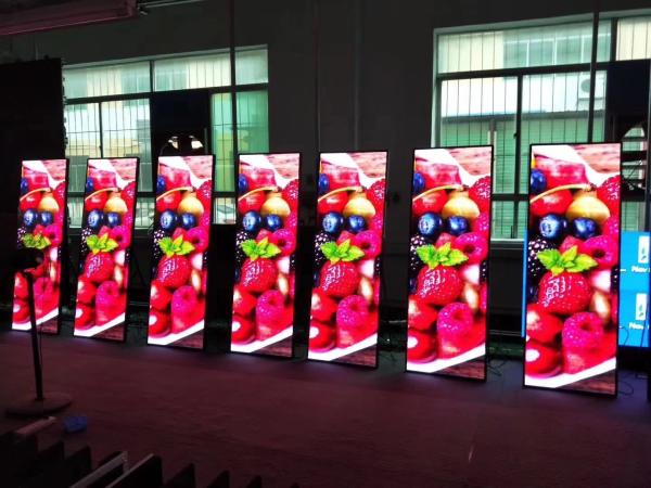 Super Slim Poster LED Display Advertising Poster 800~1500 Nits Aluminum Cabinet