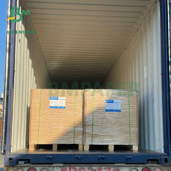 China Offset Printing C2S Glossy Paper , Double Sides White Art Board 300GSM 350GSM factory