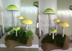 China Bespoke Size Fiberglass Mushrooms Statues , Giant Fiberglass Statues Easy Cleaning factory