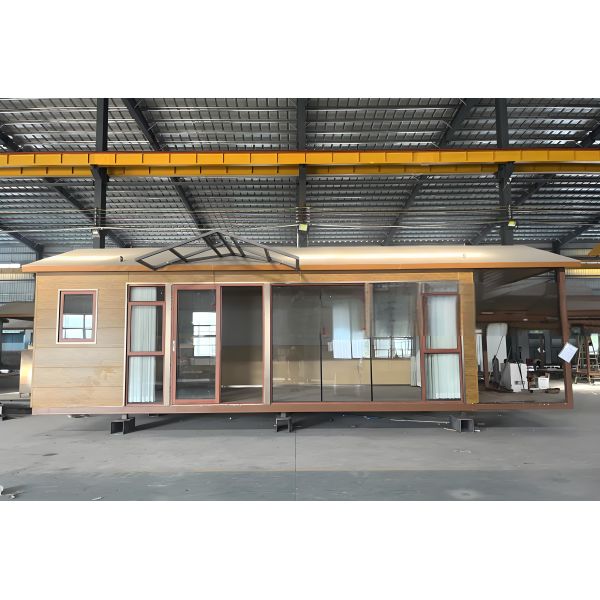 China Light Steel Structure Prefab Glamping House Easy To Install factory