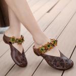 S004 2020 spring and summer new leather hollow flower velcro women's shoes round