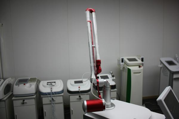 Latest design!!!1064nm & 532nm laser tattoo removal machine nd:yag q-switch