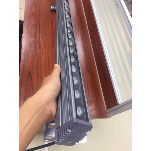 HI Quality LED Wall Washer Lamp GREE LIGHT SOURCE Seven color