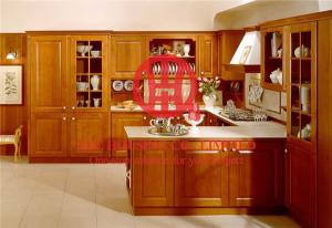 China Modern Elegant Solid Wood Kitchen Cabinet with Excellent Design and Quality factory