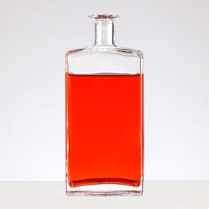 China Luxury Clear Glass Bottle for Whisky 500ml 700ml High End Acceptable Customer's Logo factory