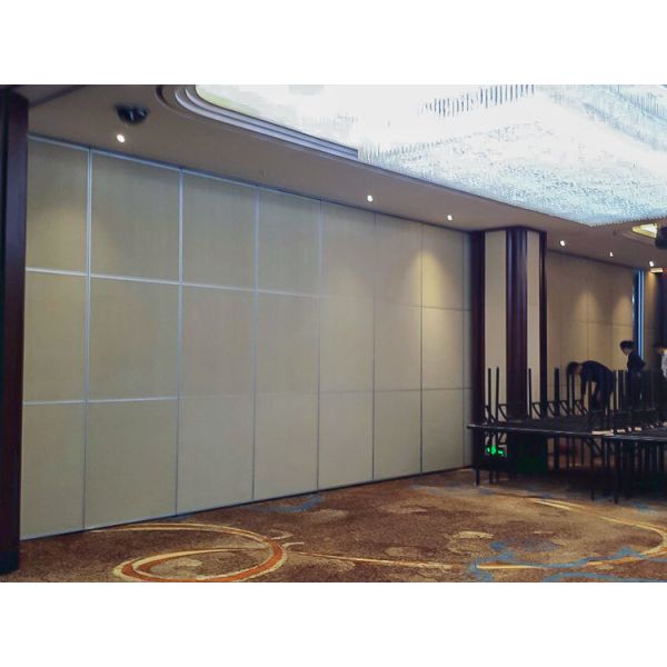 China Movable Partition Wall with STC Rating 42-56dB 6061-T6 Aluminum Frame and Q235 Steel Core for Office and Hotel factory