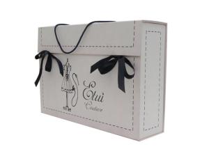 China Fancy Art Paper Rigid Gift Boxes , High End Gift Boxes For Man’S Watch Packaging Boxes factory