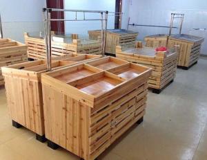 China Supermarket Wooden Retail Display Shelving / Custom Shelves For Store factory