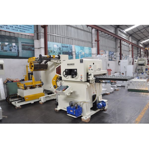 Stamping Automation Decoiler Straightener Feeder NC Servo Feeder 1600 Width