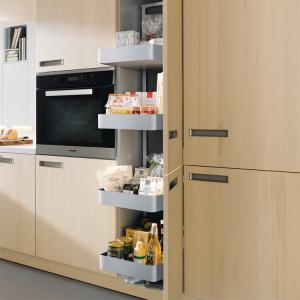 China Soft Closing Modular Cabinet Accessories Pull Out Wire Baskets For Kitchen Cabinets factory
