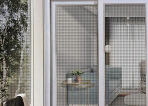 China RTM 75gr Fiberglass Fly Screen , 30m Fiberglass Mosquito Mesh factory