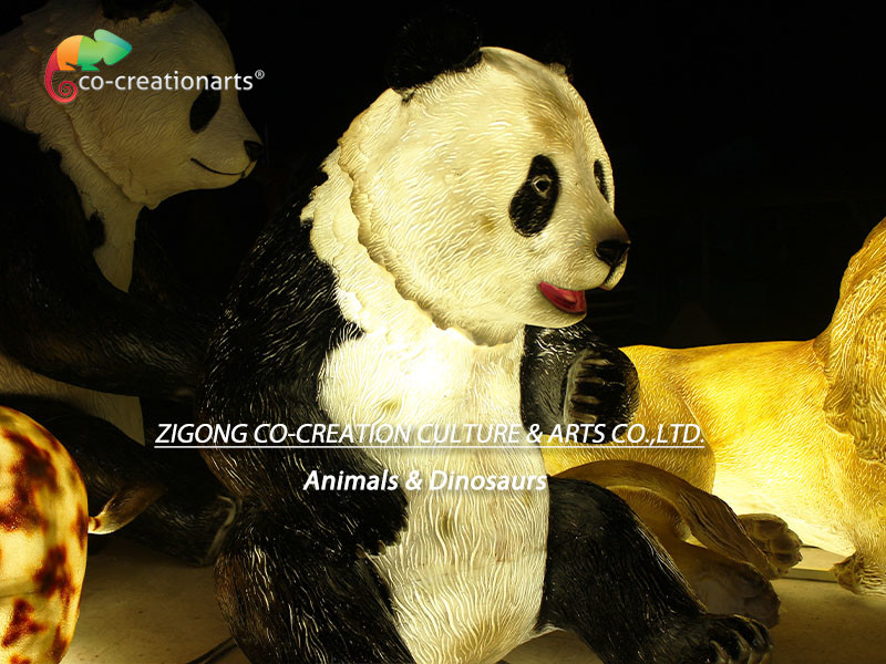 Water Proof Fiberglass Animatronic Panda Illuminated For Shopping Mall