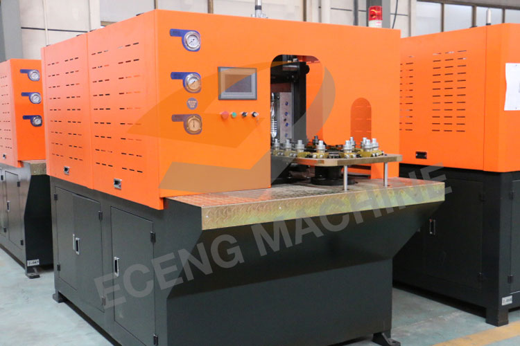 H2 Manual Hand Feeding Pet Bottle Blowing Machine 50HZ 2200BPH For Industrial Use