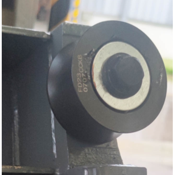 SC100 SC150 SC200 SC300 SC320 Construction Hoist Guide Rollers Non Eccentric