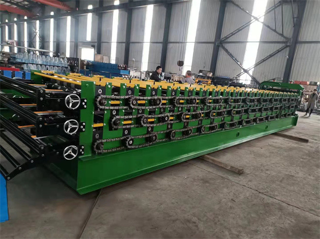 Automatic GI PPGI GL PPGL high speed cold roll forming equipment