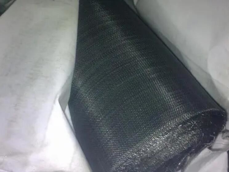 High Carbon Steel Woven Wire Screen With Width 0.2-2.5m Length 25m To 30.5m