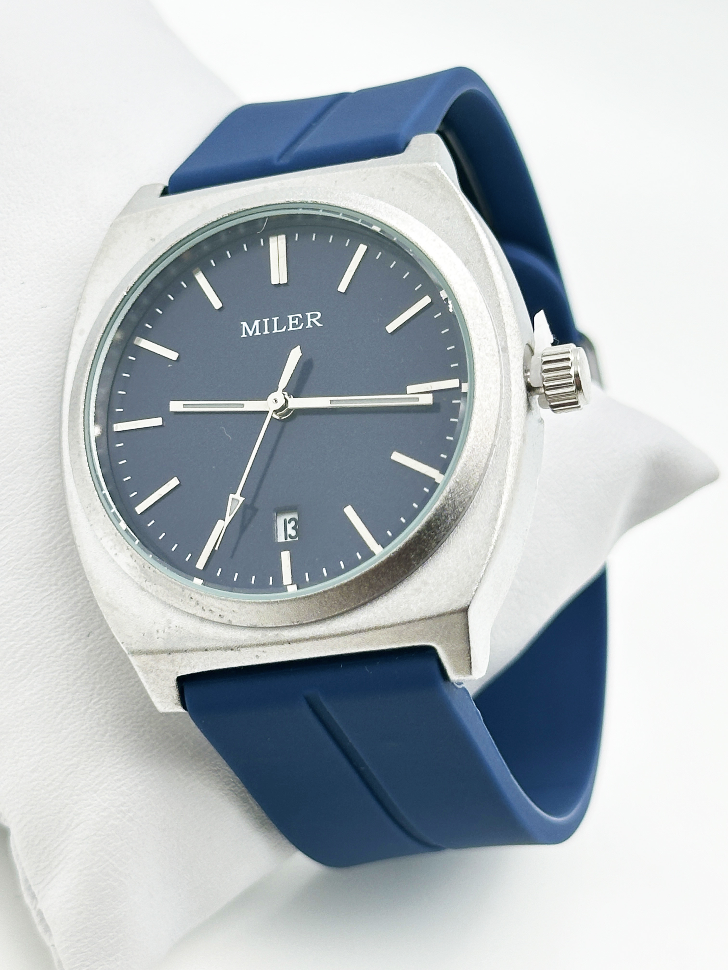 Waterproof Sports Silicon Strap Watch Luminous Trendy Mens Watches