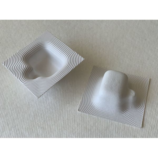 China OEM Biodegradable Compostable Packaging Ripple Texture Pulp Tray Packaging factory