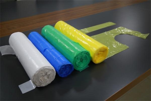 Disposable Polythene Paint Aprons And Smocks , Adult Clothing Protectors On