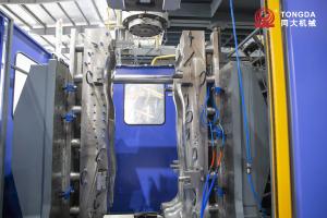 China Extrusion Blow Molding Machine HDPE/ PE Plastic Pallet 450kg/H 2000mm factory