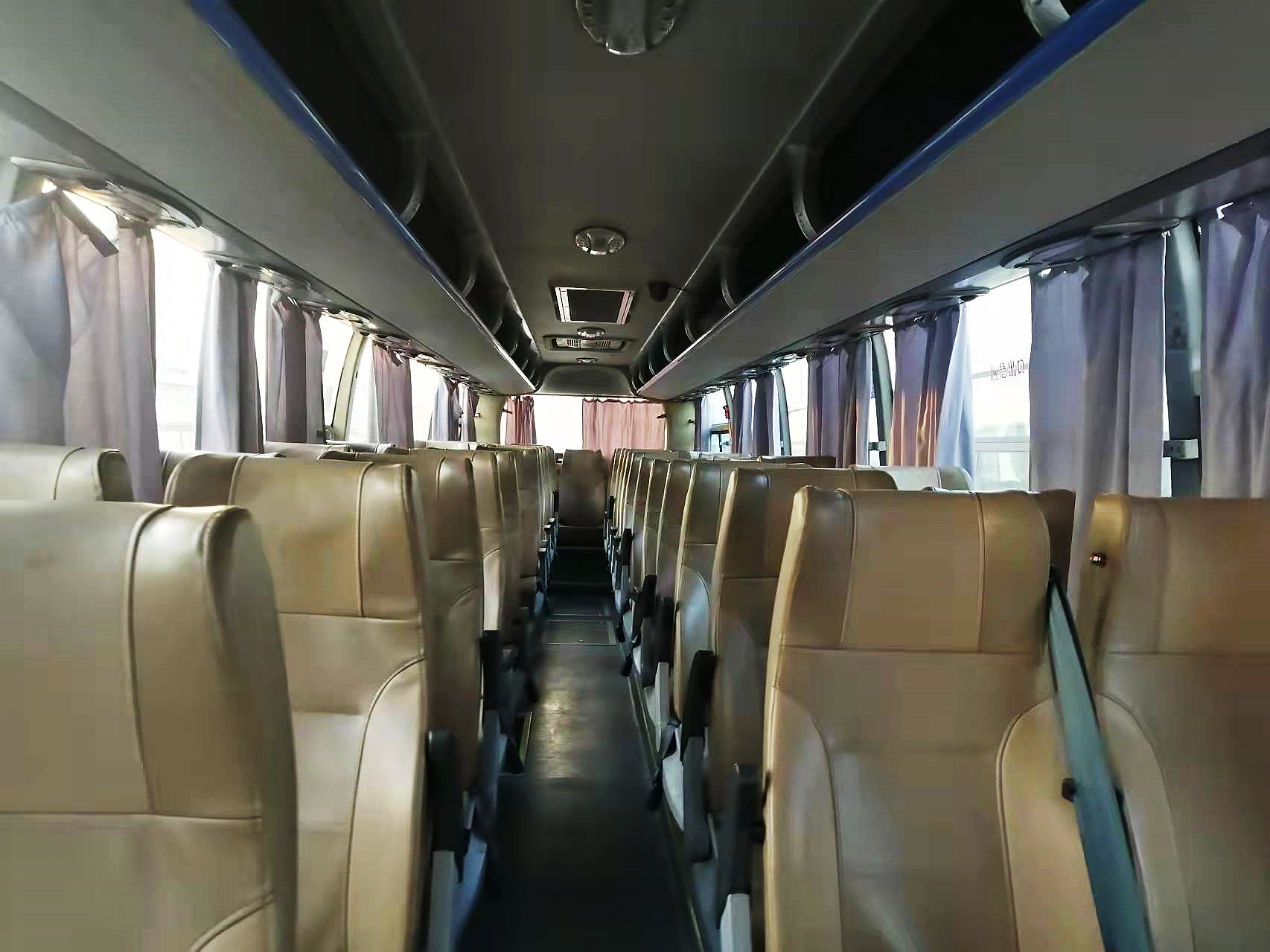 Yutong Coach ZK6110 Passenger Bus 49 Seats 2+2 Layout Used Passenger Bus Two Doors
