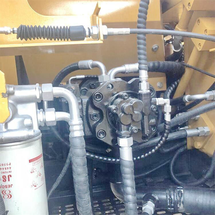 13000 KG Used Sany SY135C Excavator Original Design Hydraulic Pump Earth-Moving Machinery