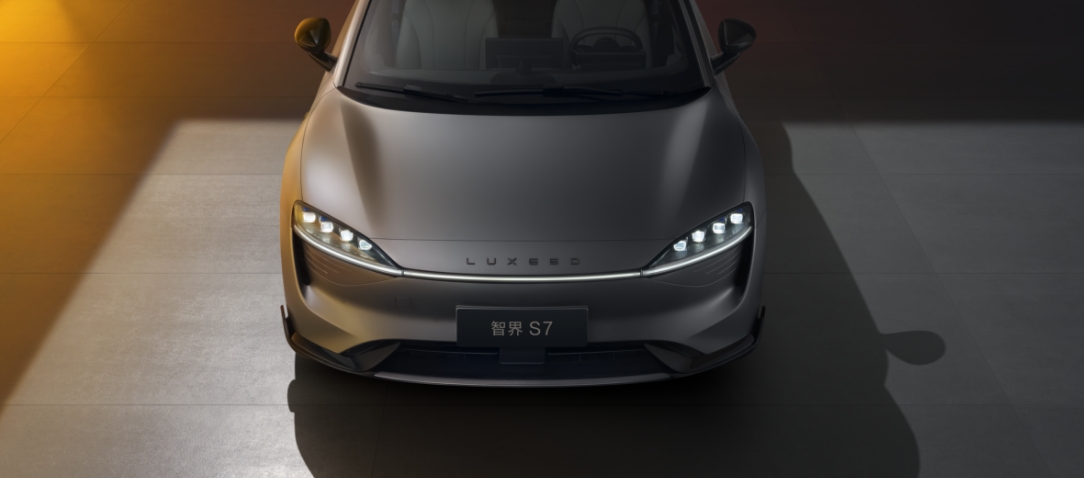 705/630km Pure Electric Aito Luxeed S7 2024 Pro Max 855Km 800V Fast Charging Electric Car with 0.25h Charging Time