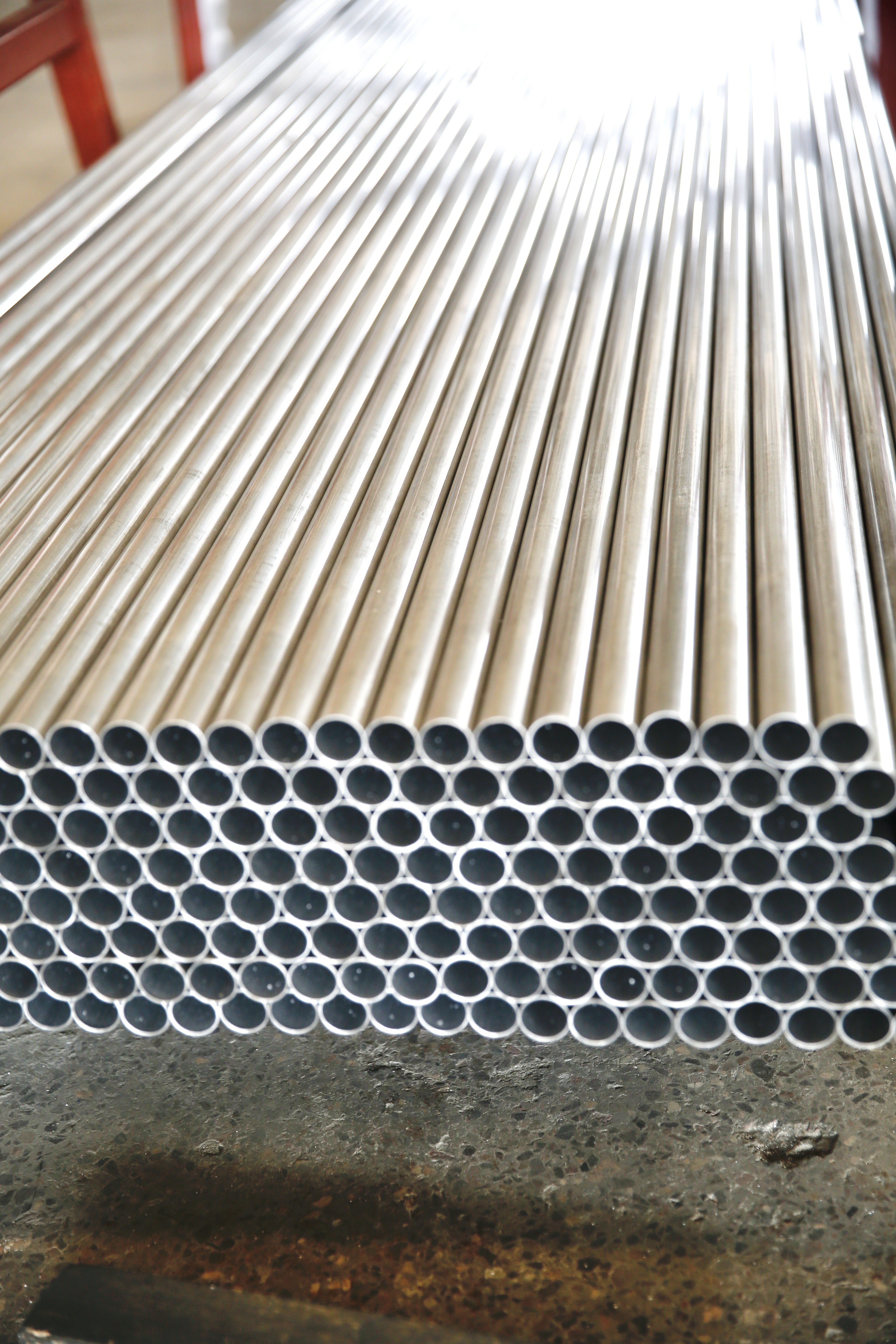 1050 D32 35 Mm Aluminium Round Tube Customized Water Cooling Tower Precision Corrosion Resistant