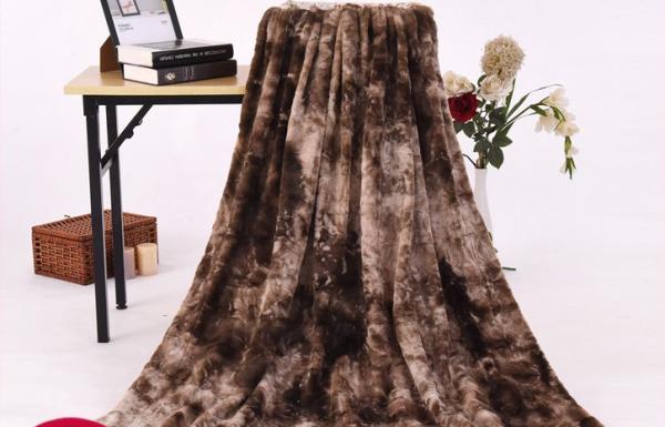 Brushed Pv Velvet Fake Fur Blanket For Children / Adults Allergy Free Brown