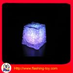 Customized white / pink / purple multi color LED Flashing Ice Cube HL-C3414 (PS)