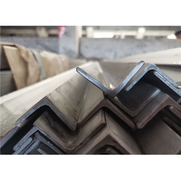 China SGS MTC 316 3MM Pickling Equal Stainless Steel Angle Bar factory