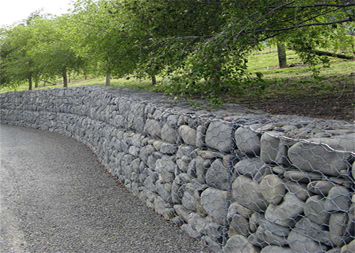 China 2.7mm PVC Coated Wire Mesh For Riverside Protection factory