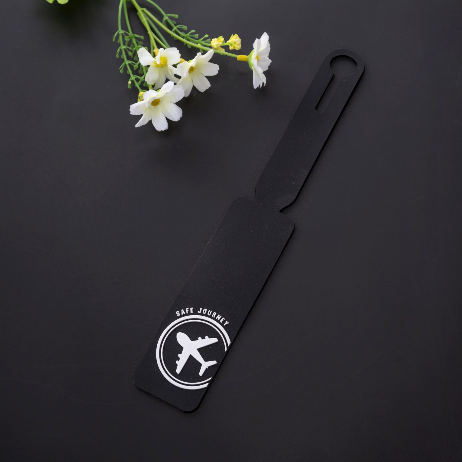Cartoon and Modern Design Silicone Luggage Tag with Privacy Name ID Card BPA Free