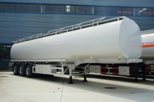 China 42000 Liters Fuel Delivery Truck / Petroleum Tanker Trailer 42m3 6 Compartments factory