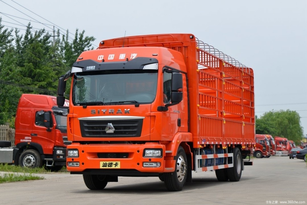 SITRAK Fuel Truck Heavy Duty Trucks