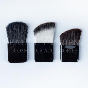 China Flat PBT Hair Compact Makeup Brush For Cheek Without Ferrule Long Lasting factory