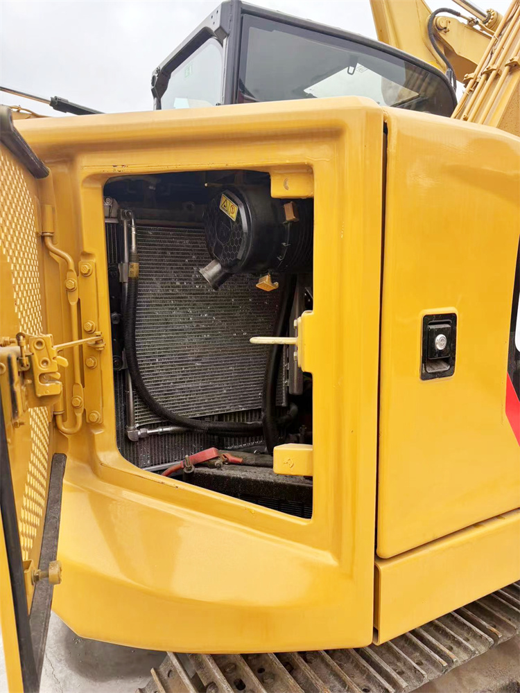 Good Condition Used 7 Ton CAT 307.5 Excavator with 0.33m3 Bucket Capacity in Shanghai