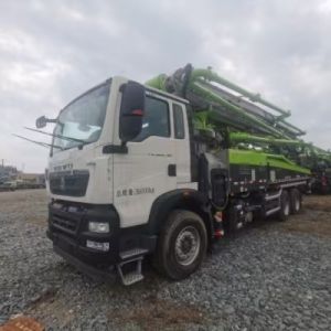 Robust Structure 3 Axles Concrete Boom Pump Truck 2021 Zoomlion 50m With Sitrak Chassis