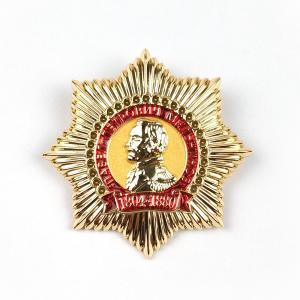 China 3D Enamelled Gold Finish Pin Badge With Safety Pin Backing 1.15 Inches Perfect For Tournaments And Special Occasions factory