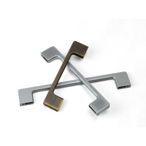 China 96mm Zinc Alloy Square T Bar Silver Door Handles For Cabinet Kitchen factory
