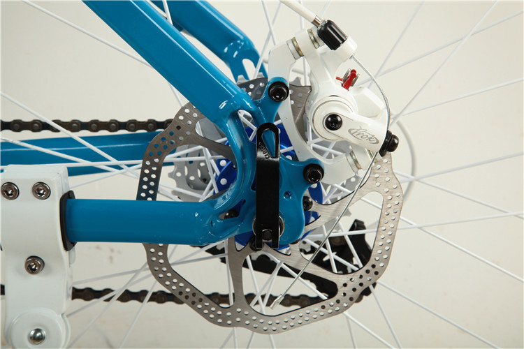 High grade hydraulic disc brake Shimano 24 speed 27.5 inch alloy mountain bike with 36 hole spoke wheel