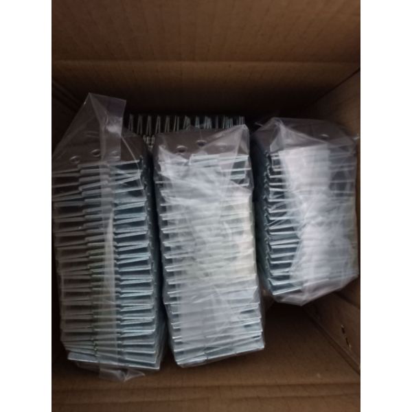 Customized Size Metal Table Corner Brace Supported by Galvanized Steel Corner Bracket