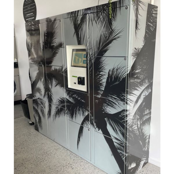 Supermarket Colourful Storage Locker Luggage With 15 Inch Adertising Touch Screen