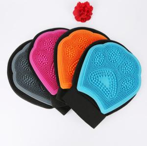 China Pet Grooming Brush Glove Fur Removal &amp; Furniture Pet Mitt &amp; 5-Finger Gentle Rubber Deshedding Glove | For Massage, Shedd factory