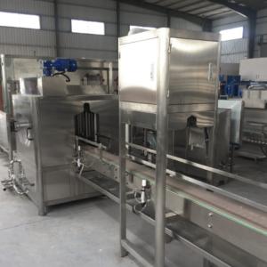 China Automatic 5 Gallon Bottle Filling Machine for PET bottle PC bottle factory