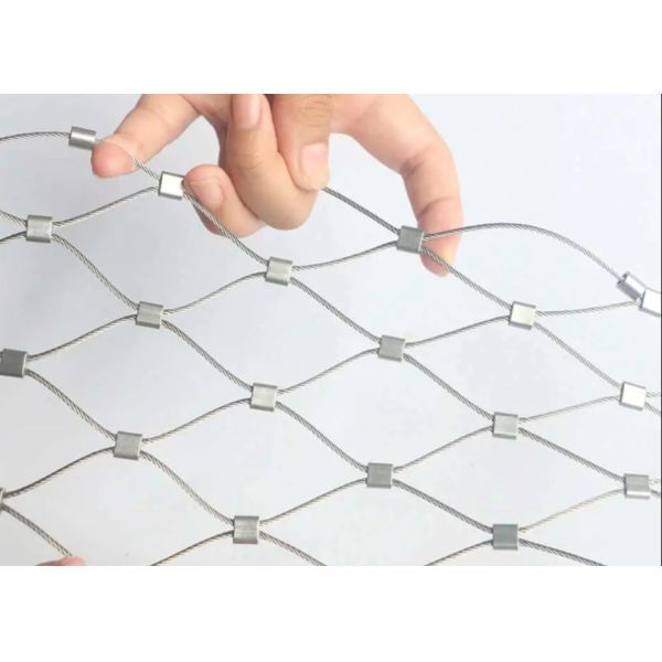 UV Resistant Long Lifespan Stainless Steel Cable Wire Mesh with 1*10m/2*5m/2*3m/10*10m Boundary Dimension