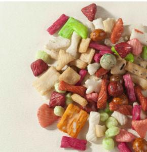 China Vegetarian Japanese Rice Biscuits Seaweed Deep Fried Rice Crackers factory