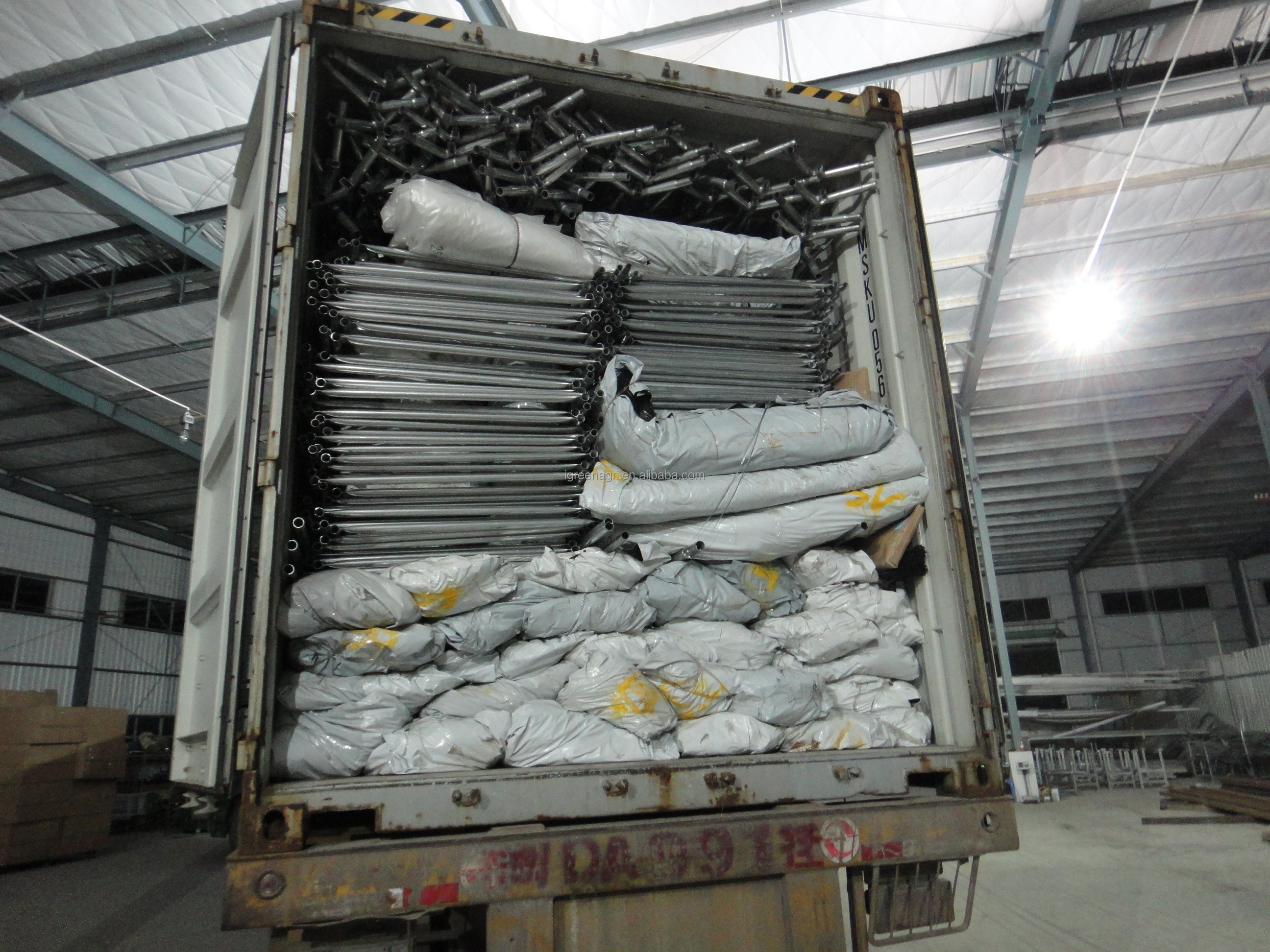 Tunnel Greenhouse with Hot Dipped Galvanized Steel Structure and 275gsm Zinc Coating