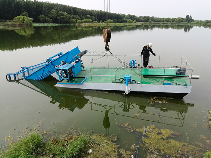 88kw power Eco Harvester 10CBM Fully Automatic For Floating Garbage