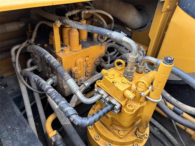 SANY 215 245 265 Medium Excavators 24Ton Second Hand 2020 Year 1.3m3 Bucket Capacity